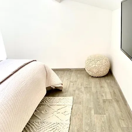 Apartment Magnifique T2 Duplex Secteur Gare/theatre Sete